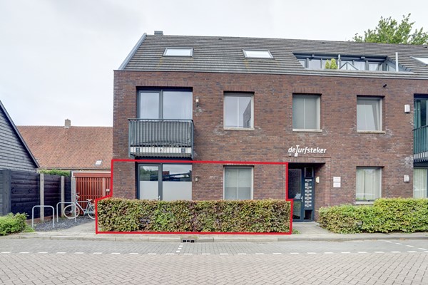 Leuk appartement gelegen op de begane grond vlakbij alle voorzieningen maar toch rustig gelegen.